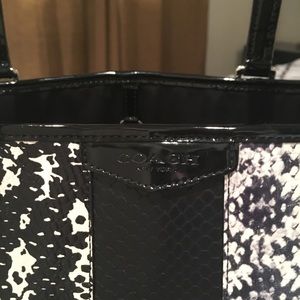Coach shoulder bag